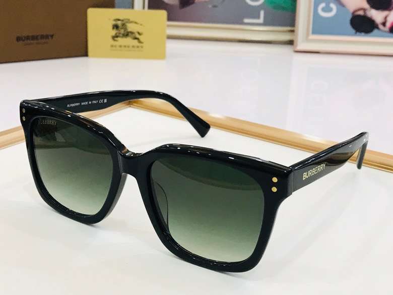 Picture of Burberry Sunglasses _SKUfw49886297fw